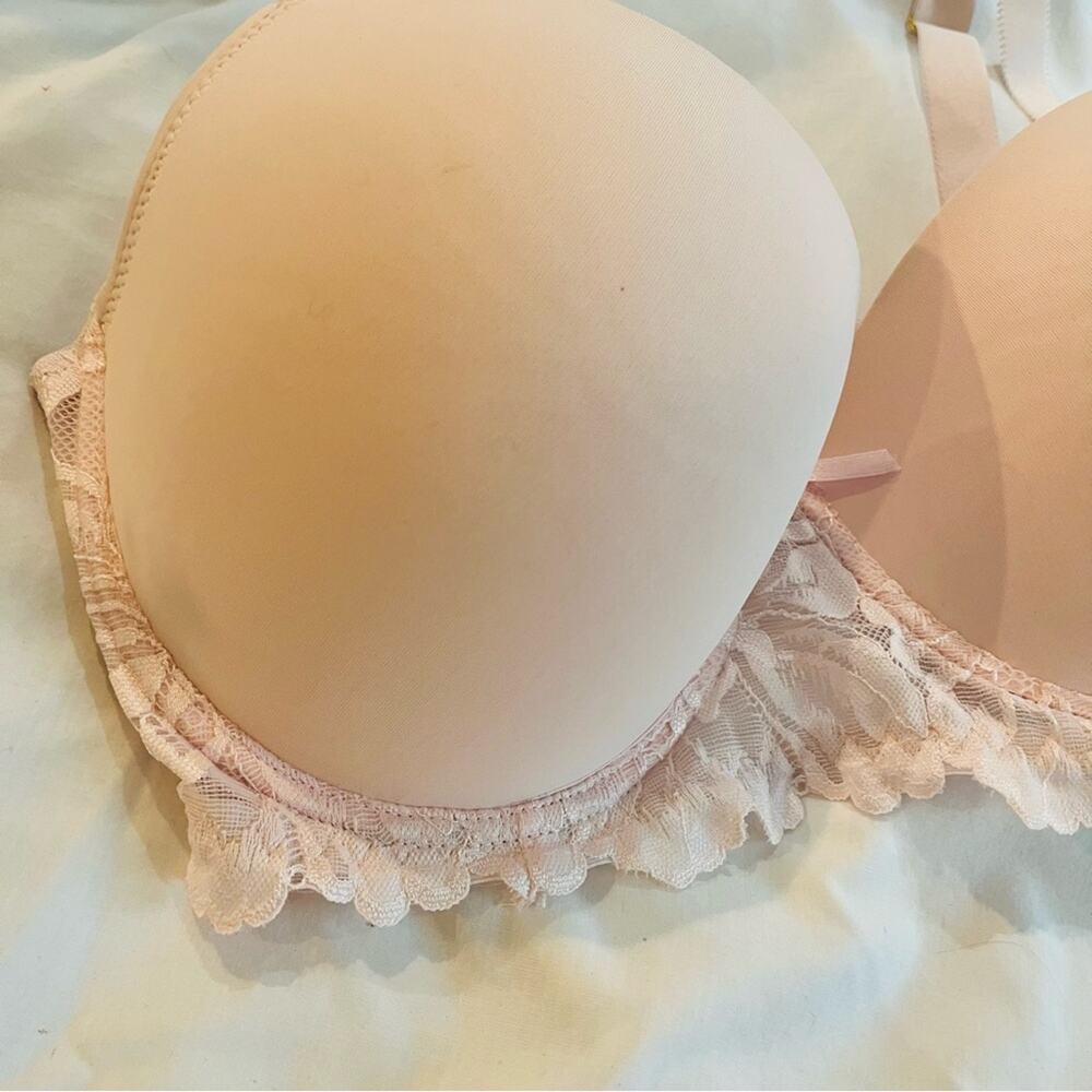 Rachel By Rachel Roy light pink lace padded bra 38DD gold tone accents6